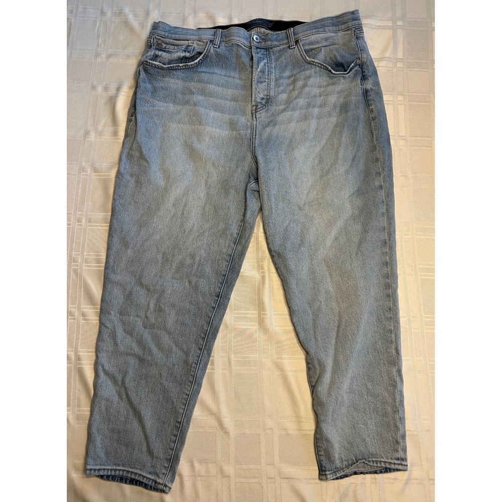 Torrid Jeans Women 22T Light Blue Feel The Fit High Rise Straight Leg Denim